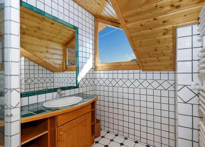 Duplex Skis Aux Pieds, 1850, 99m², 6 Pers., Cheminee, Balcons, Garage, Wifi - Fr-1-631-132 Apartman *